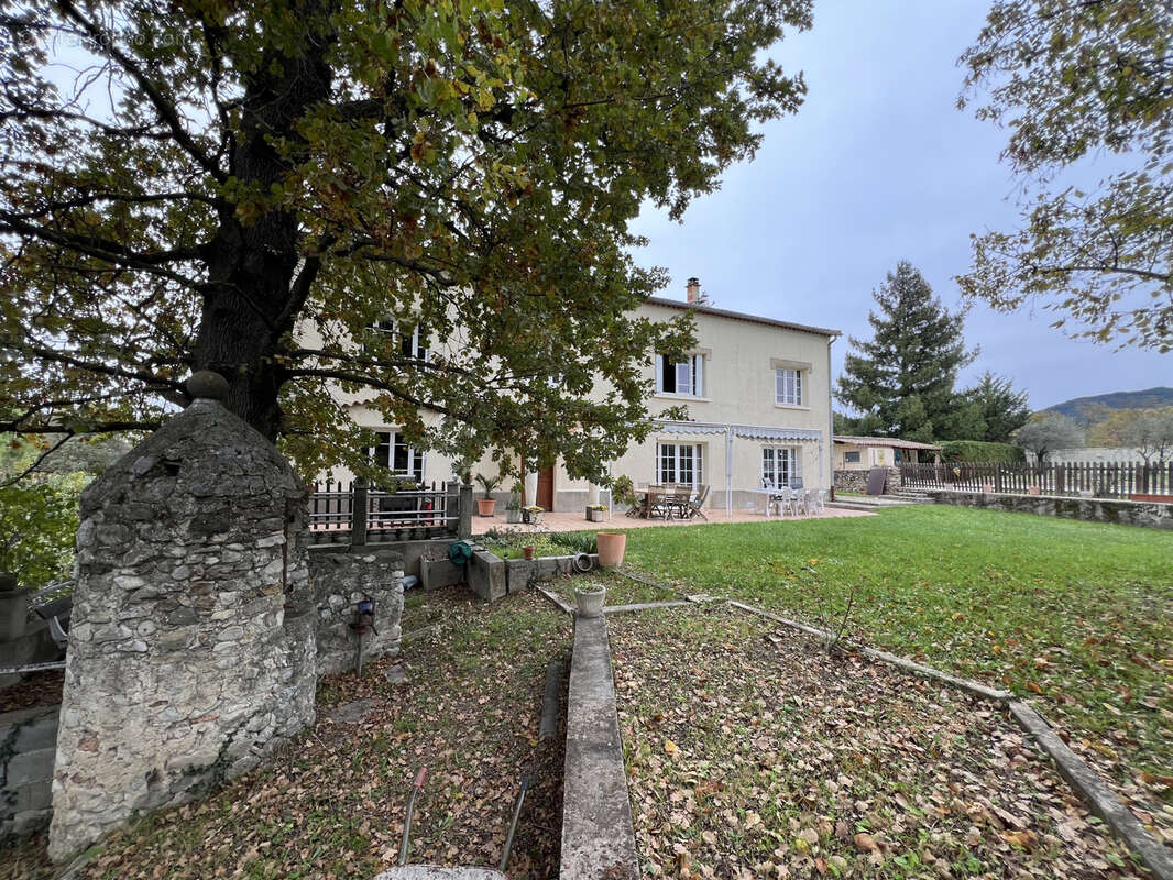 Maison à VAISON-LA-ROMAINE