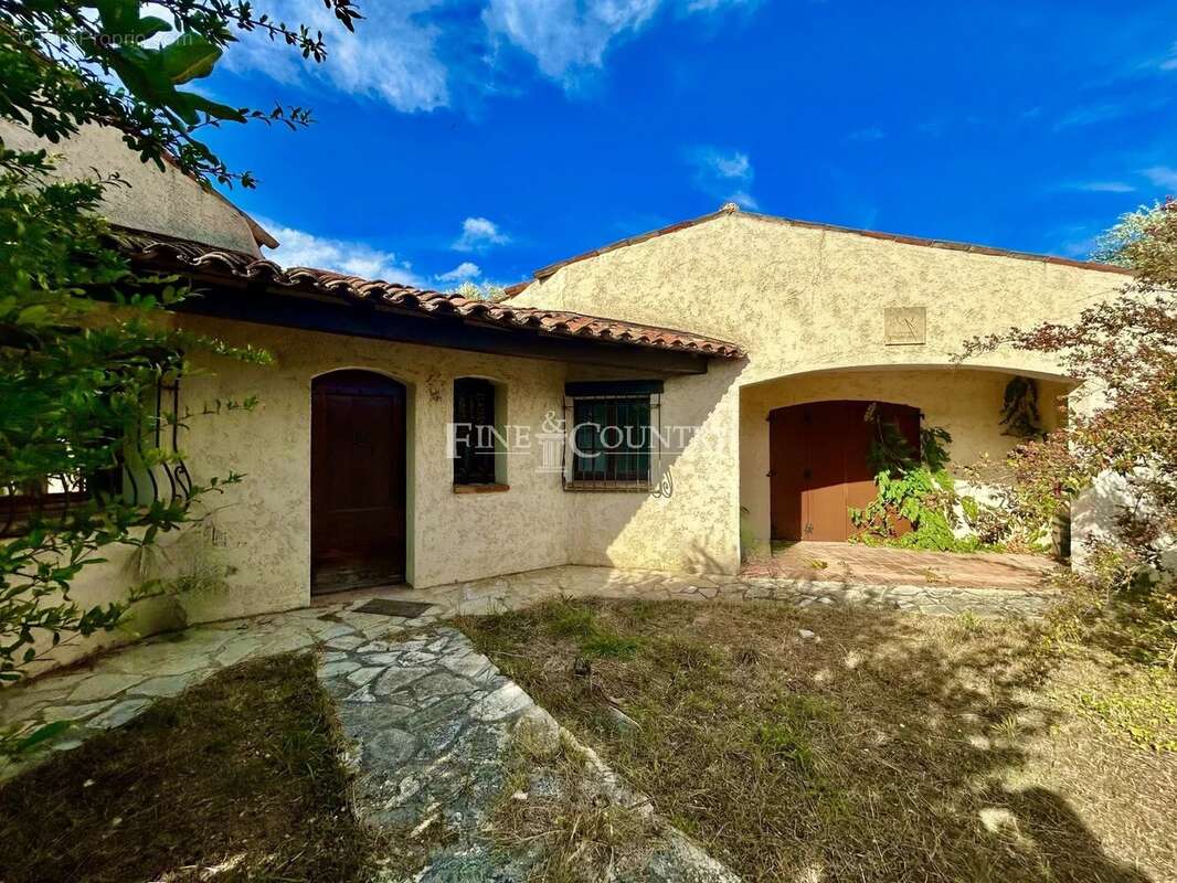 Maison à MONTAUROUX