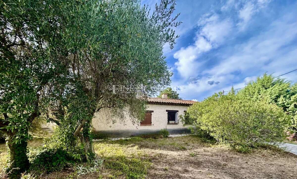 Maison à MONTAUROUX