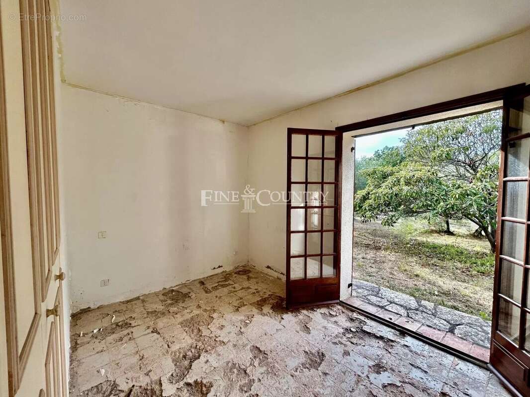 Maison à MONTAUROUX