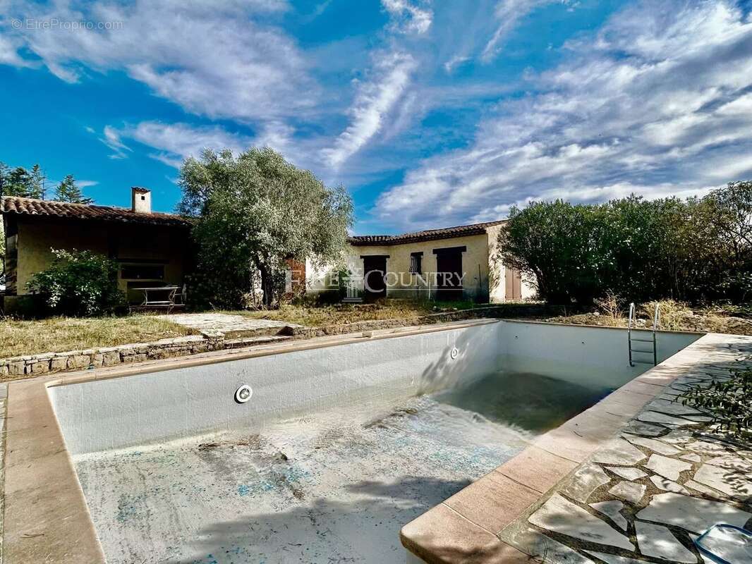 Maison à MONTAUROUX