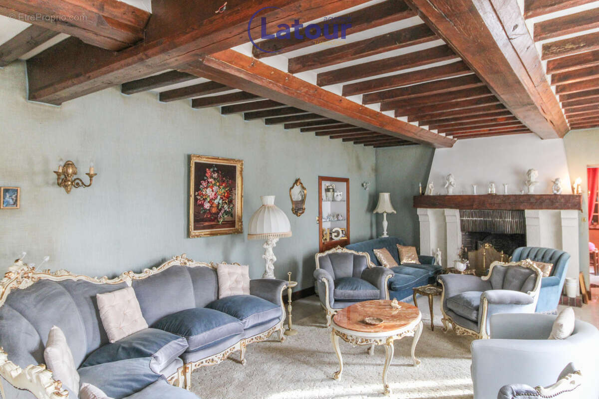 Maison à CHATEAUNEUF-EN-THYMERAIS