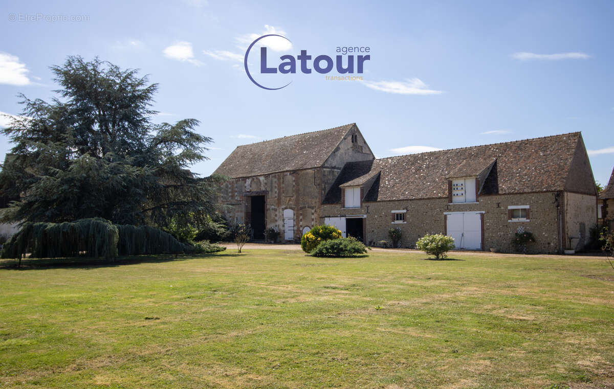 Maison à CHATEAUNEUF-EN-THYMERAIS