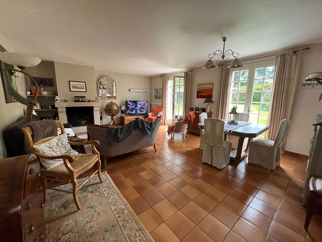 Maison à MONTFORT-L&#039;AMAURY