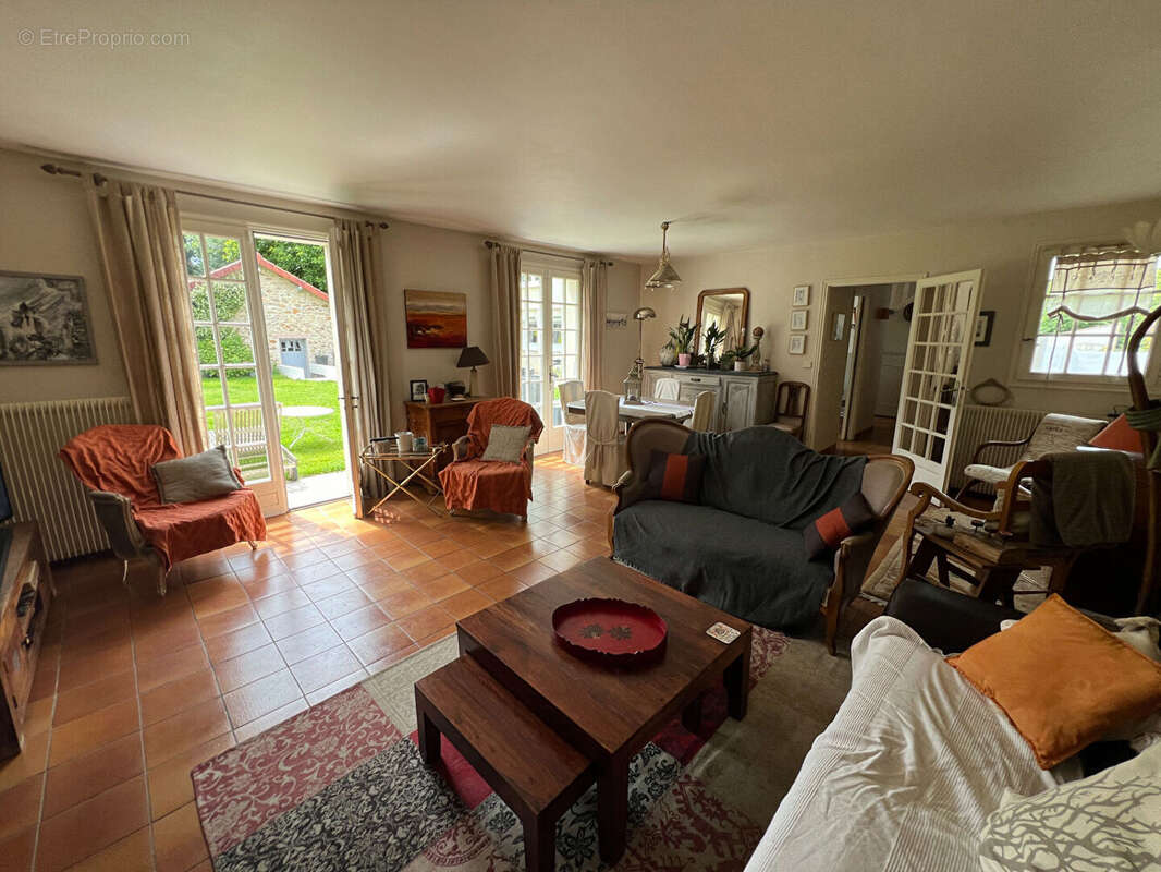 Maison à MONTFORT-L&#039;AMAURY