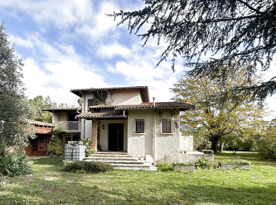 Maison à CINTEGABELLE