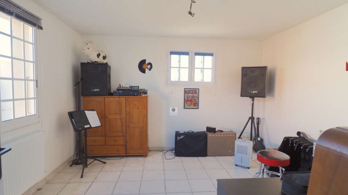 Maison à BEAUVALLON