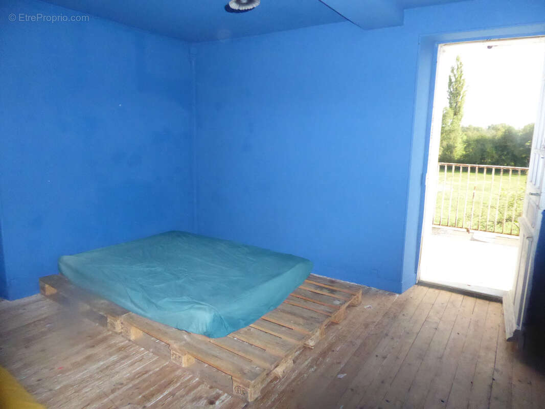 Maison à VILLETOUREIX