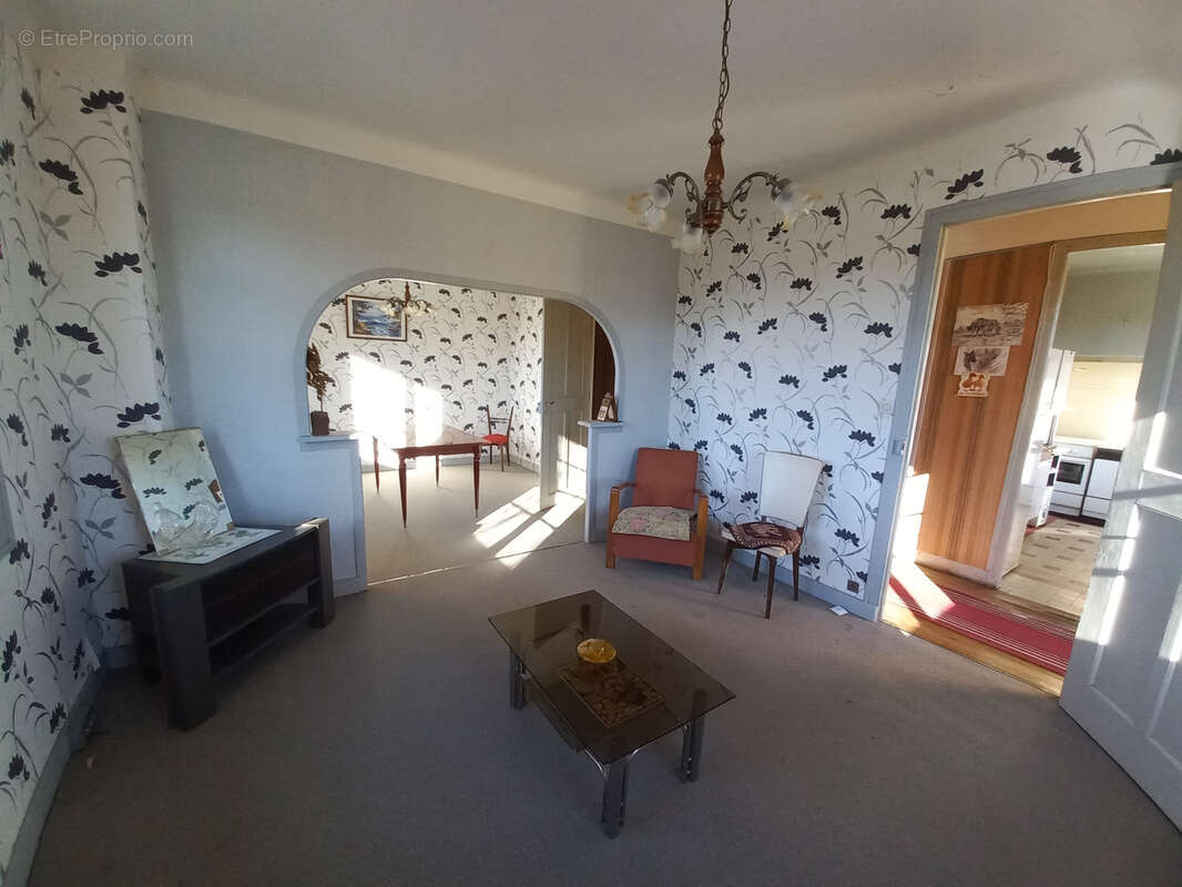 Maison à CASTELNAU-MAGNOAC