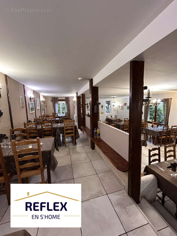 Commerce à AUTHUILLE