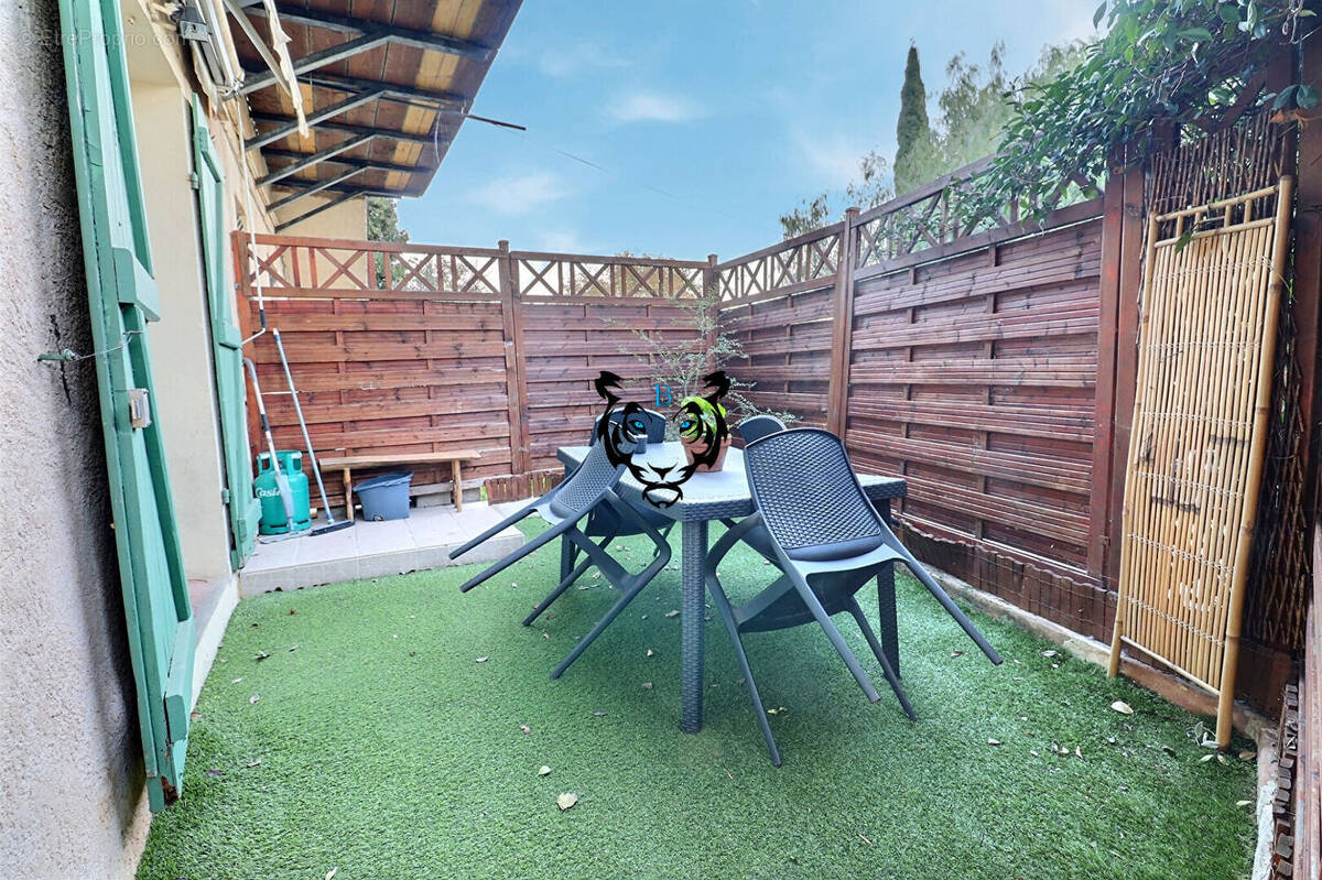 Appartement à FREJUS