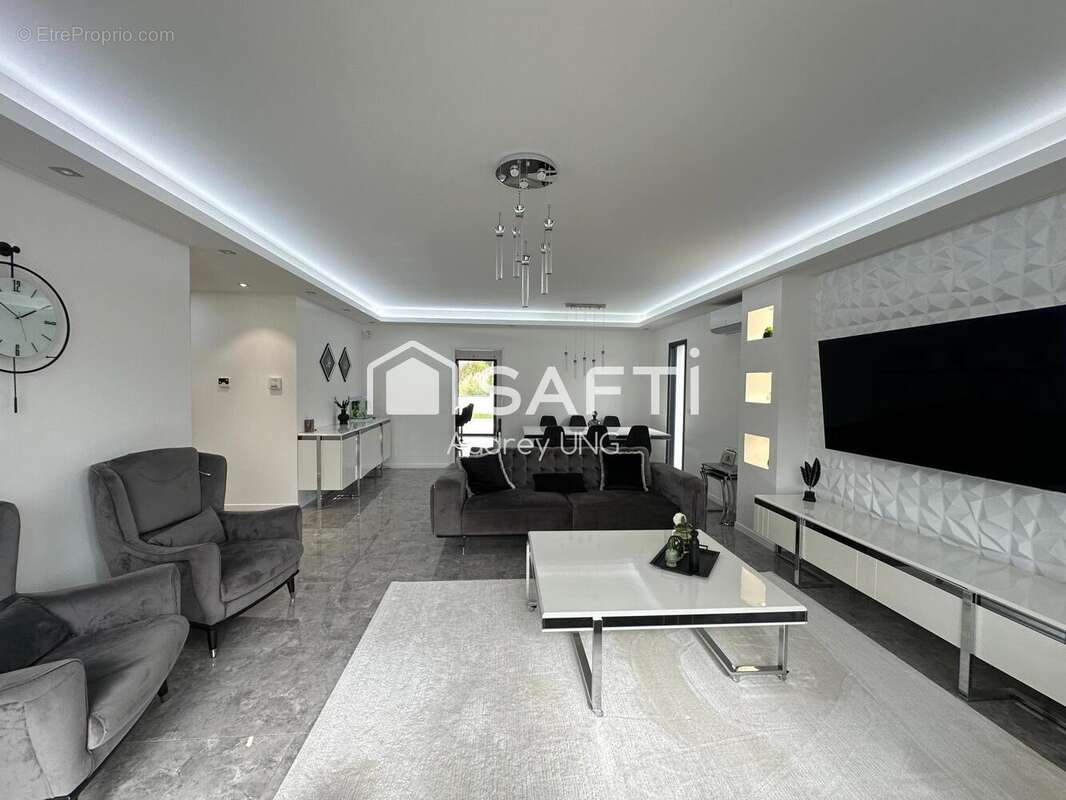 Photo 6 - Maison à CROIGNON