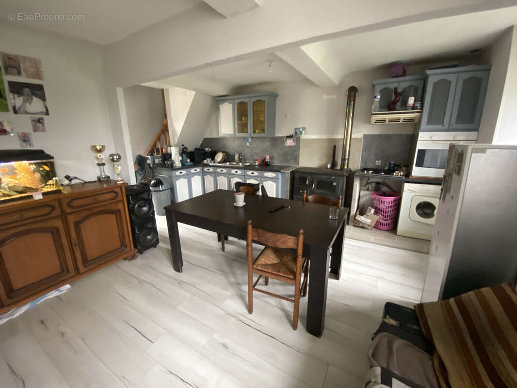 Appartement à SAINTE-HONORINE-LA-CHARDONNE