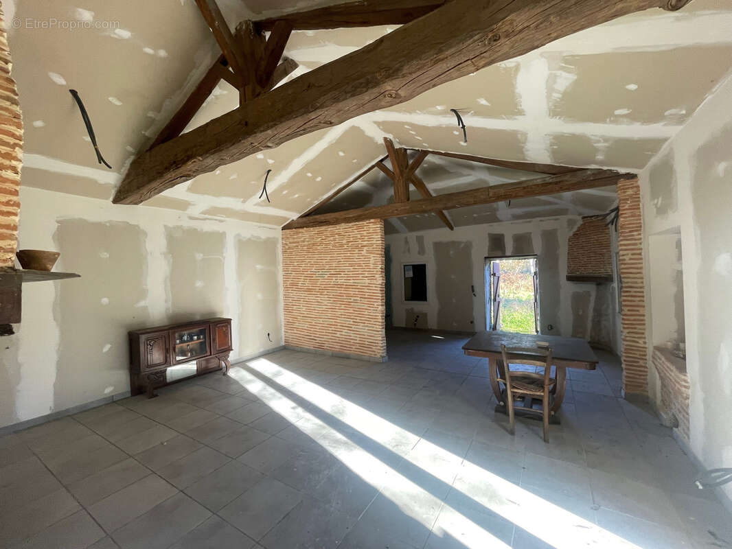 Maison à BELIN-BELIET