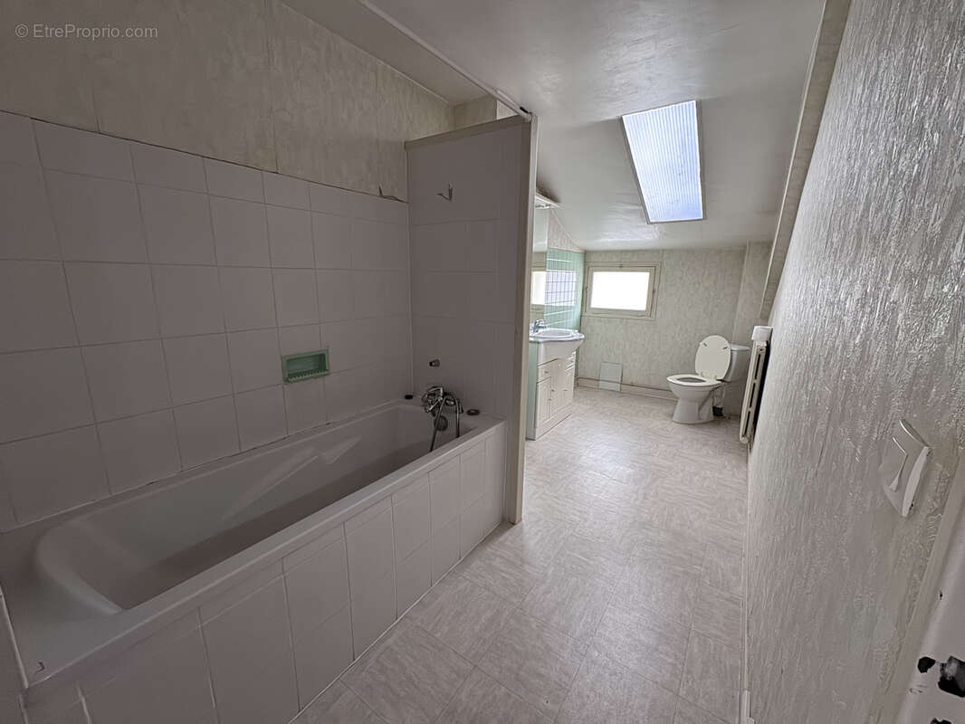 Appartement à FUMEL