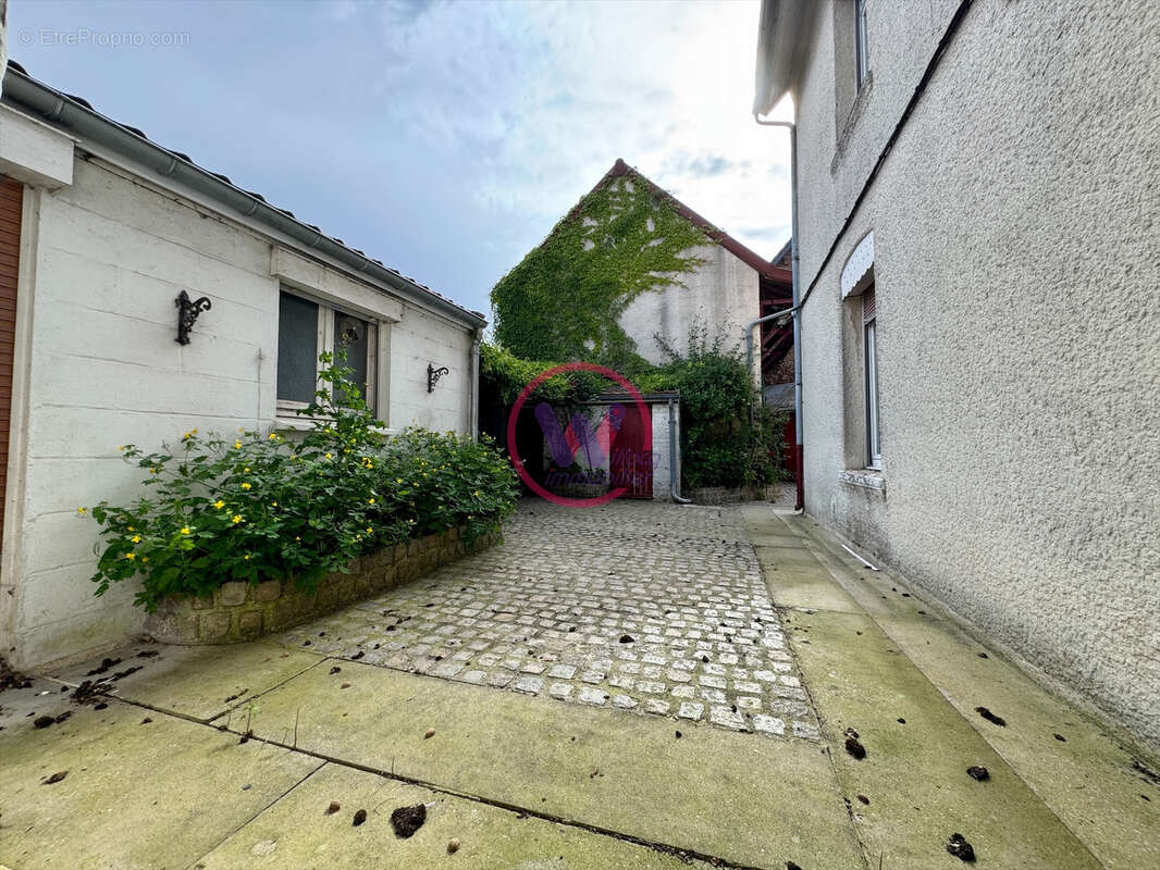 Maison à ROCLINCOURT