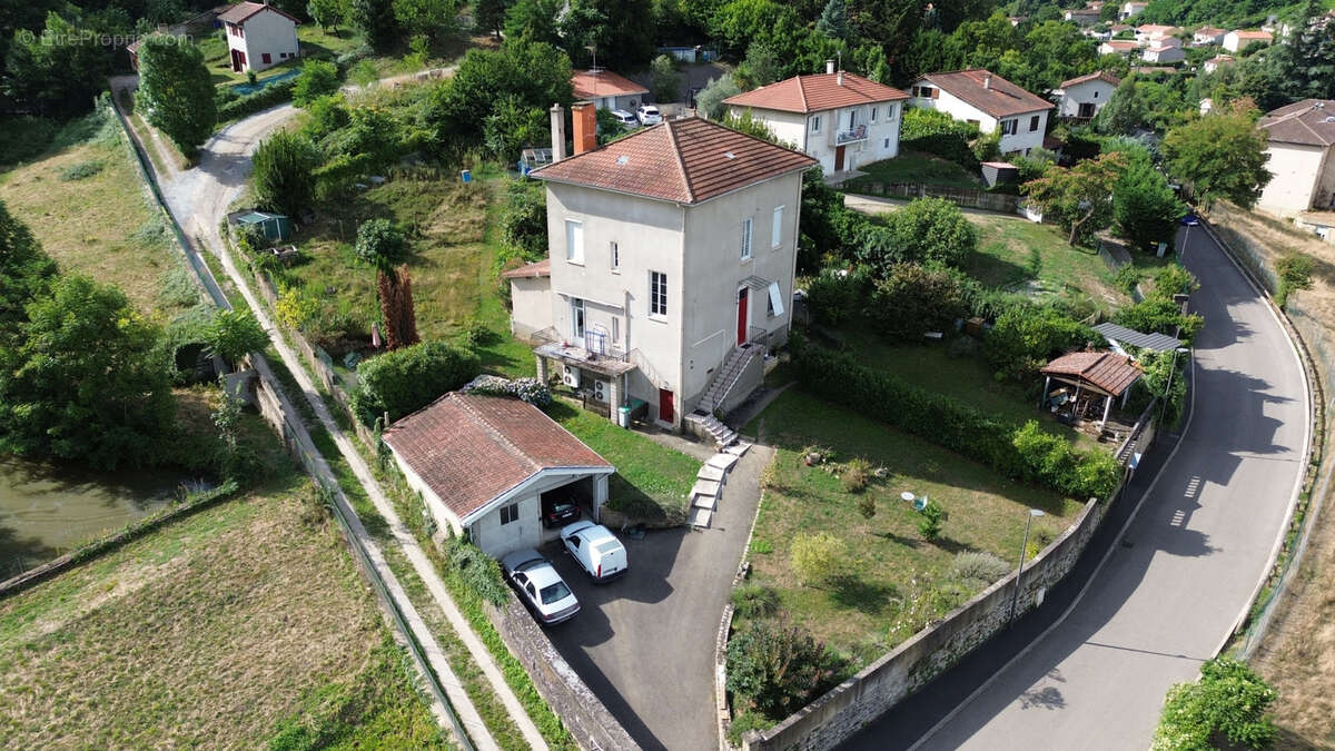 Appartement à CHATEAUNEUF