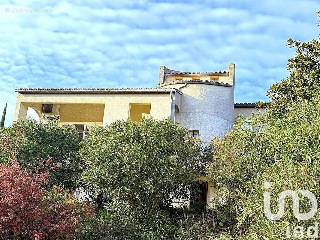 Photo 3 - Maison à LA GARDE-ADHEMAR