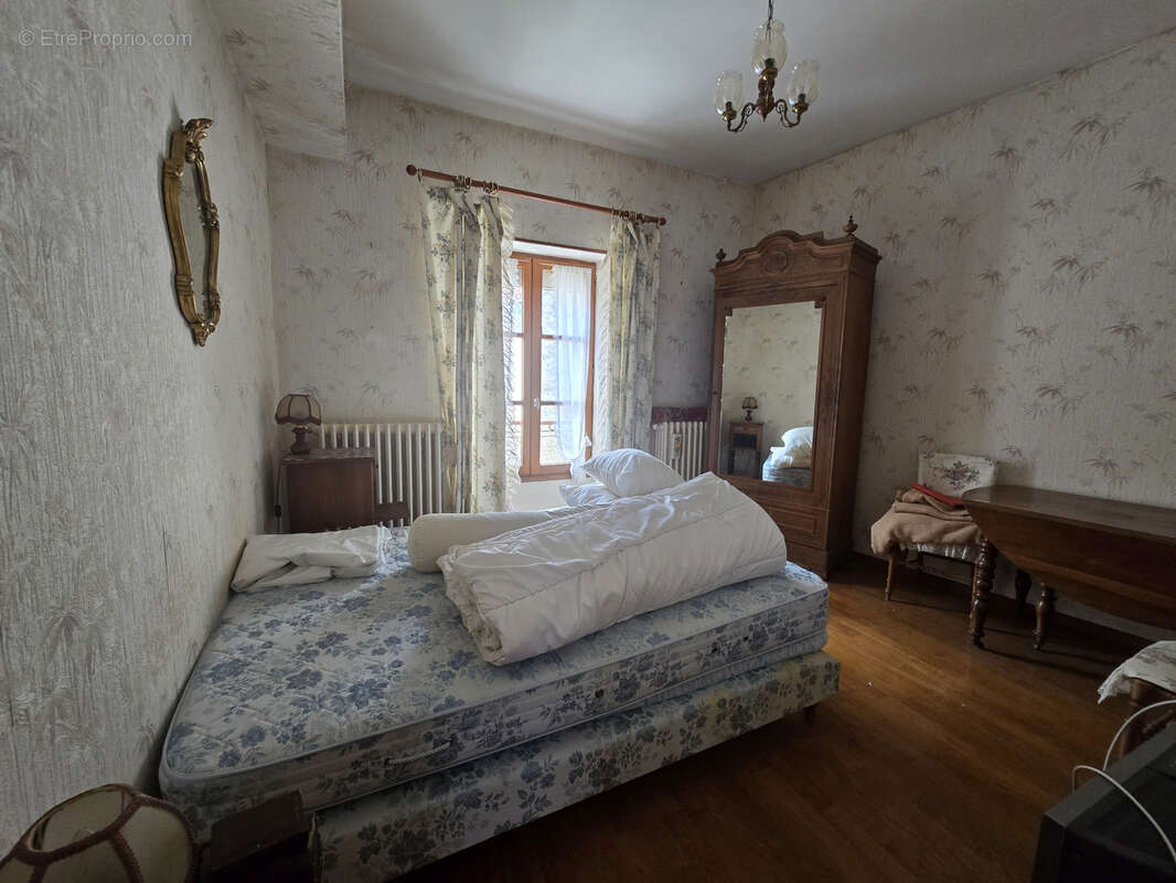 Maison à CHARENTENAY