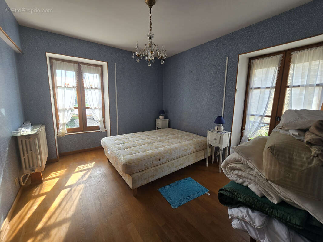 Maison à CHARENTENAY