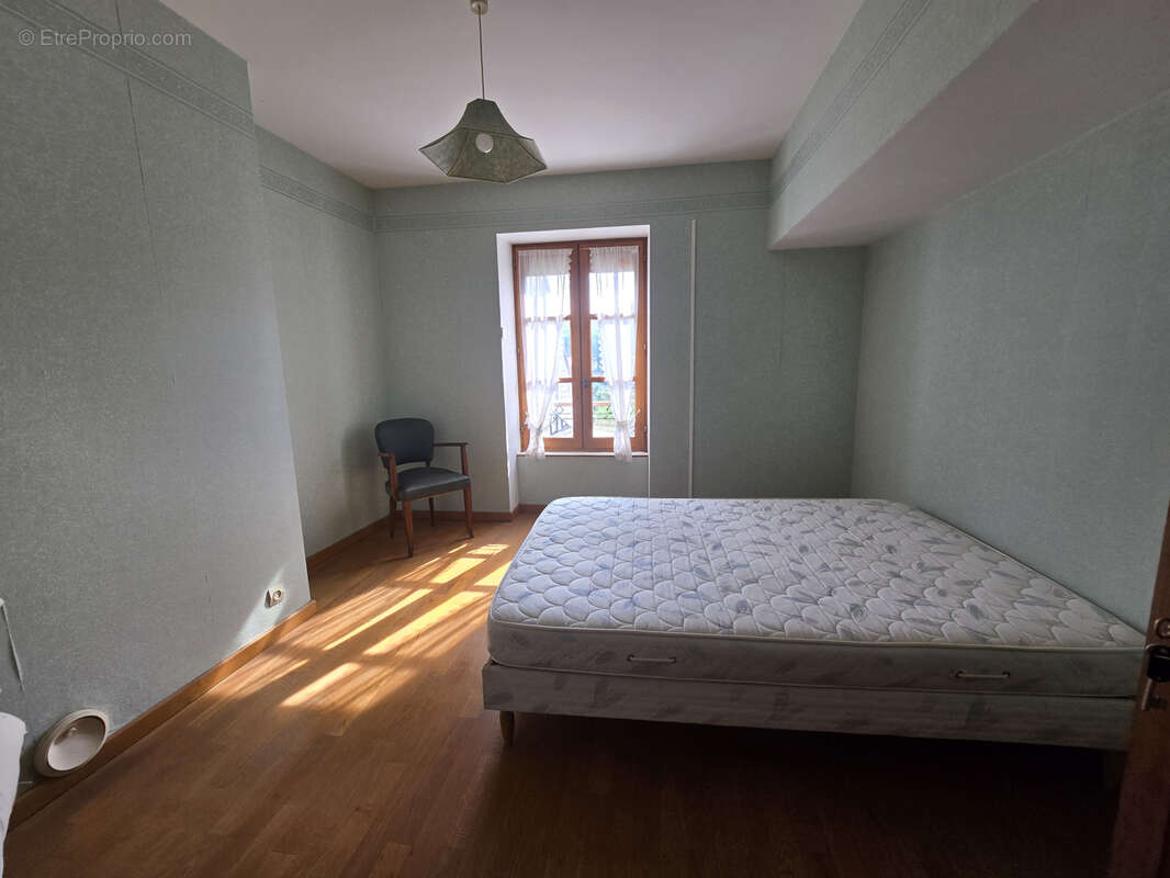 Maison à CHARENTENAY