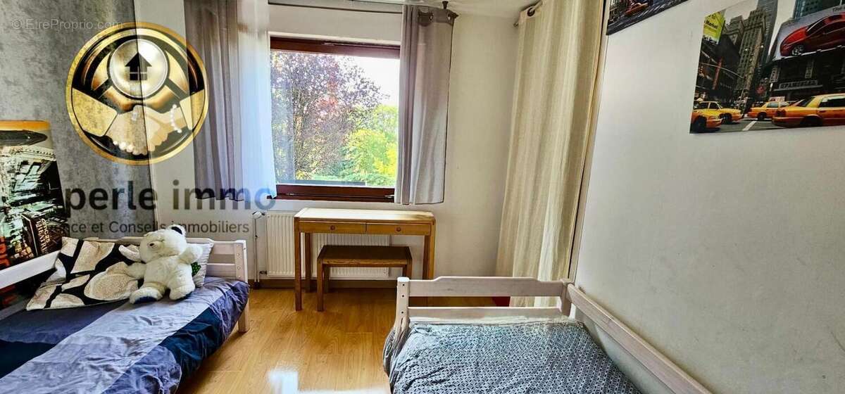 Maison à CHAMPVANS-LES-MOULINS