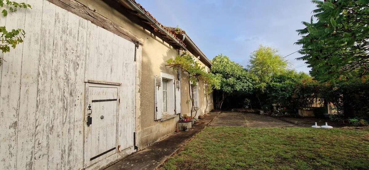 Maison à SAINT-GOURSON