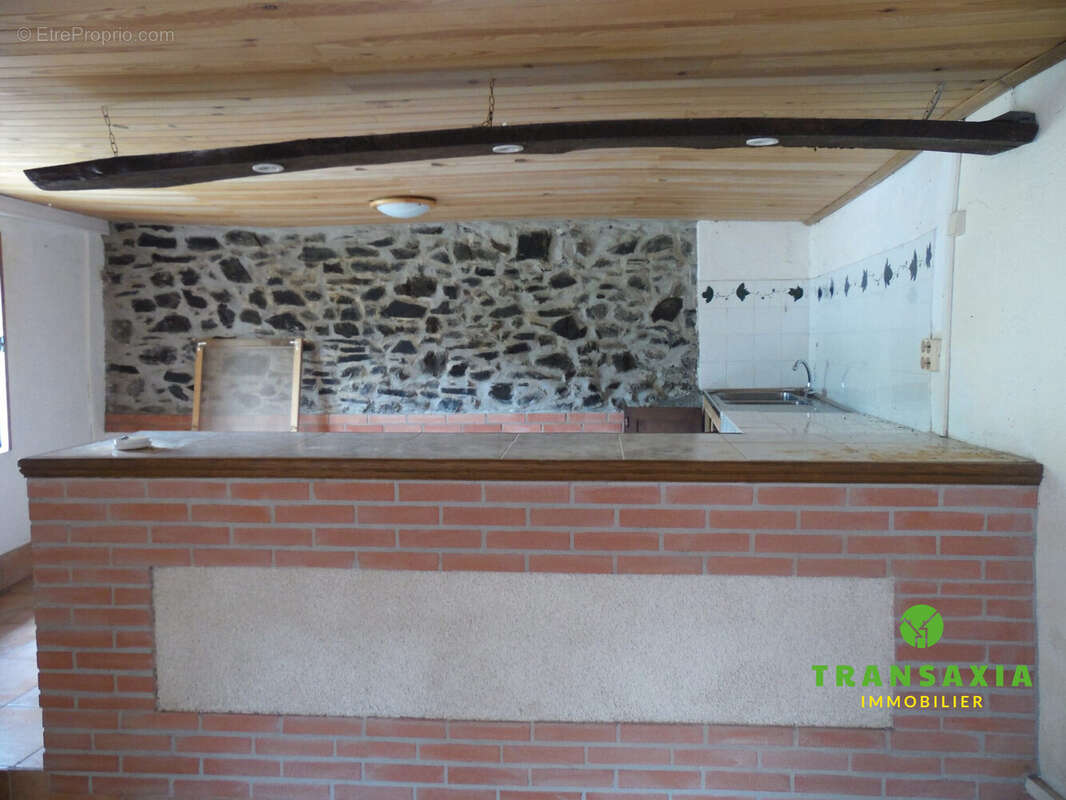 Cuisine - Maison à BUZAN