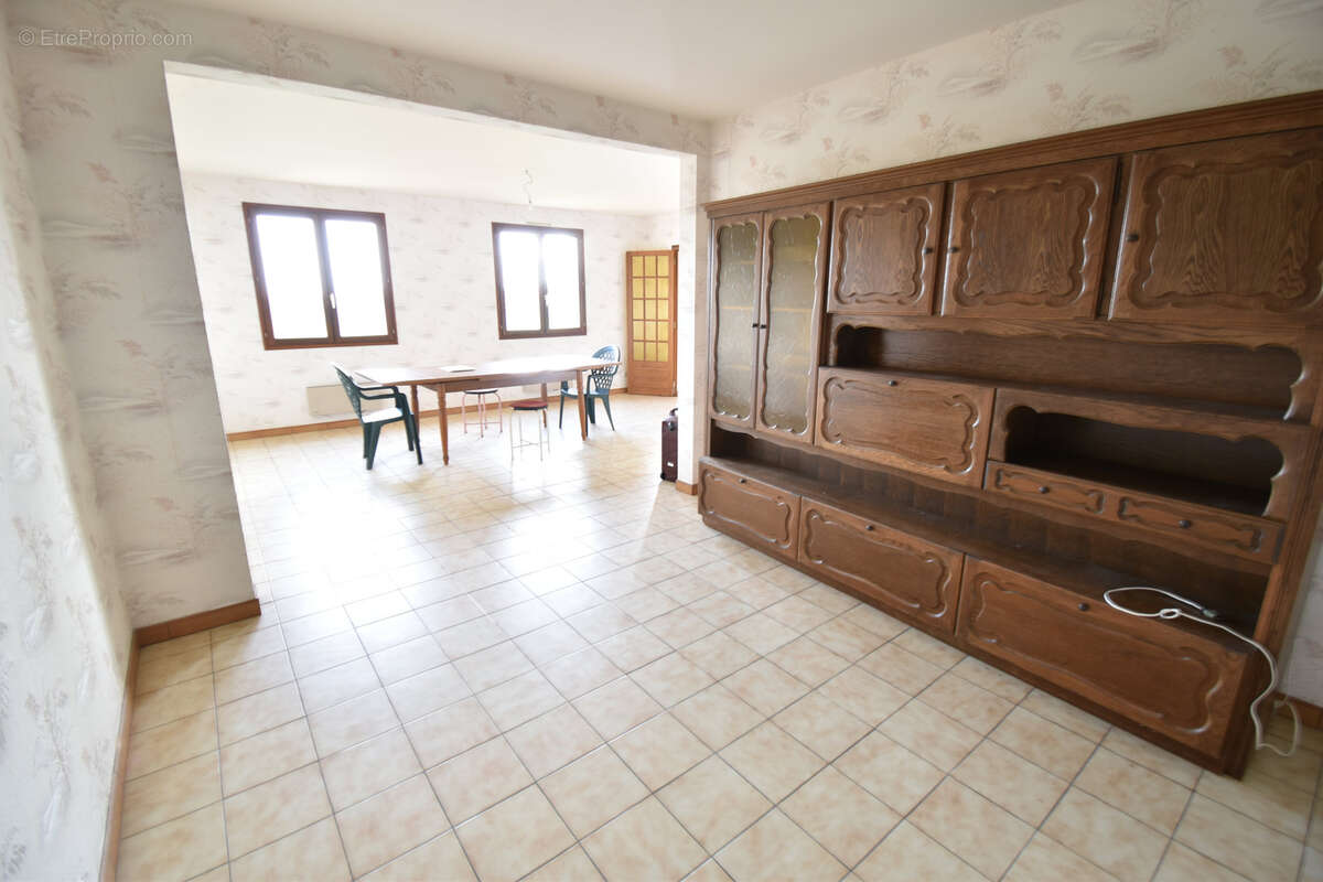 Maison à LA BOURDINIERE-SAINT-LOUP