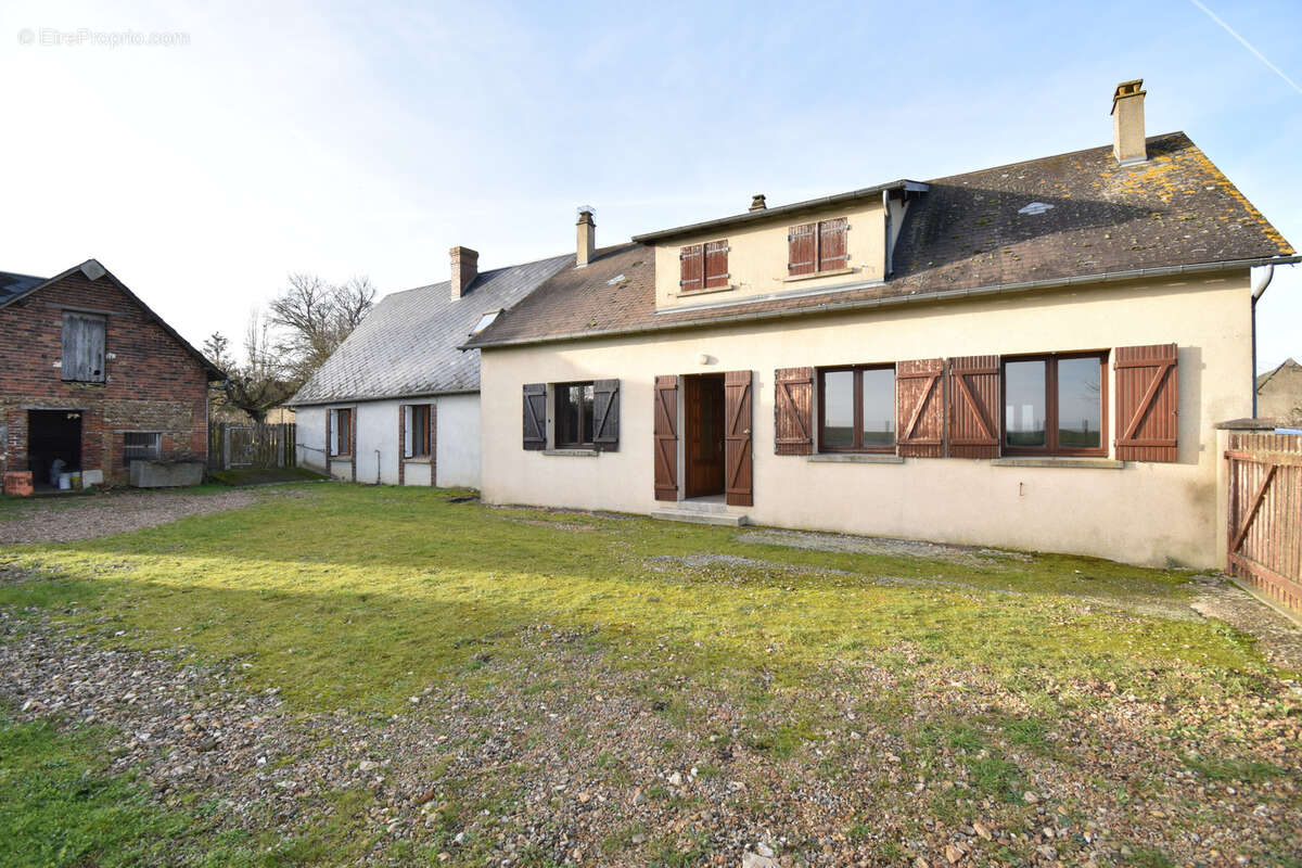 Maison à LA BOURDINIERE-SAINT-LOUP