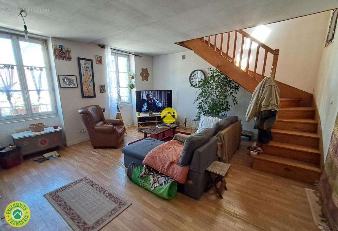 Maison à MEZIERES-EN-BRENNE