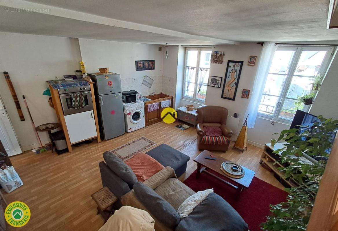 Maison à MEZIERES-EN-BRENNE