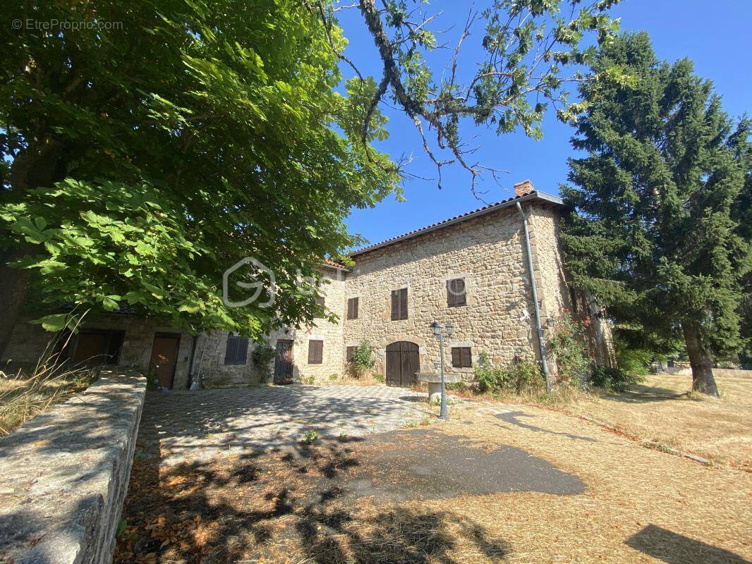 Maison à BELLEVUE-LA-MONTAGNE