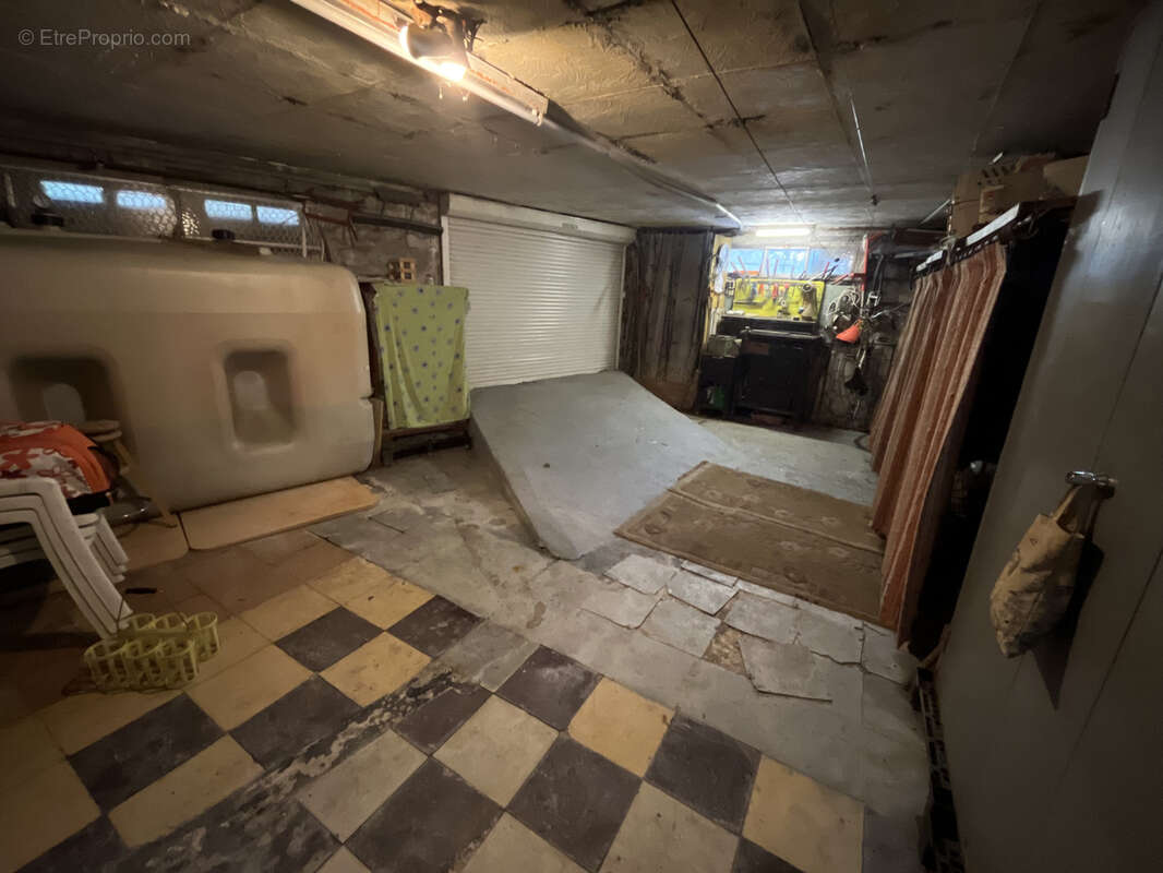 Maison à PARAY-VIEILLE-POSTE