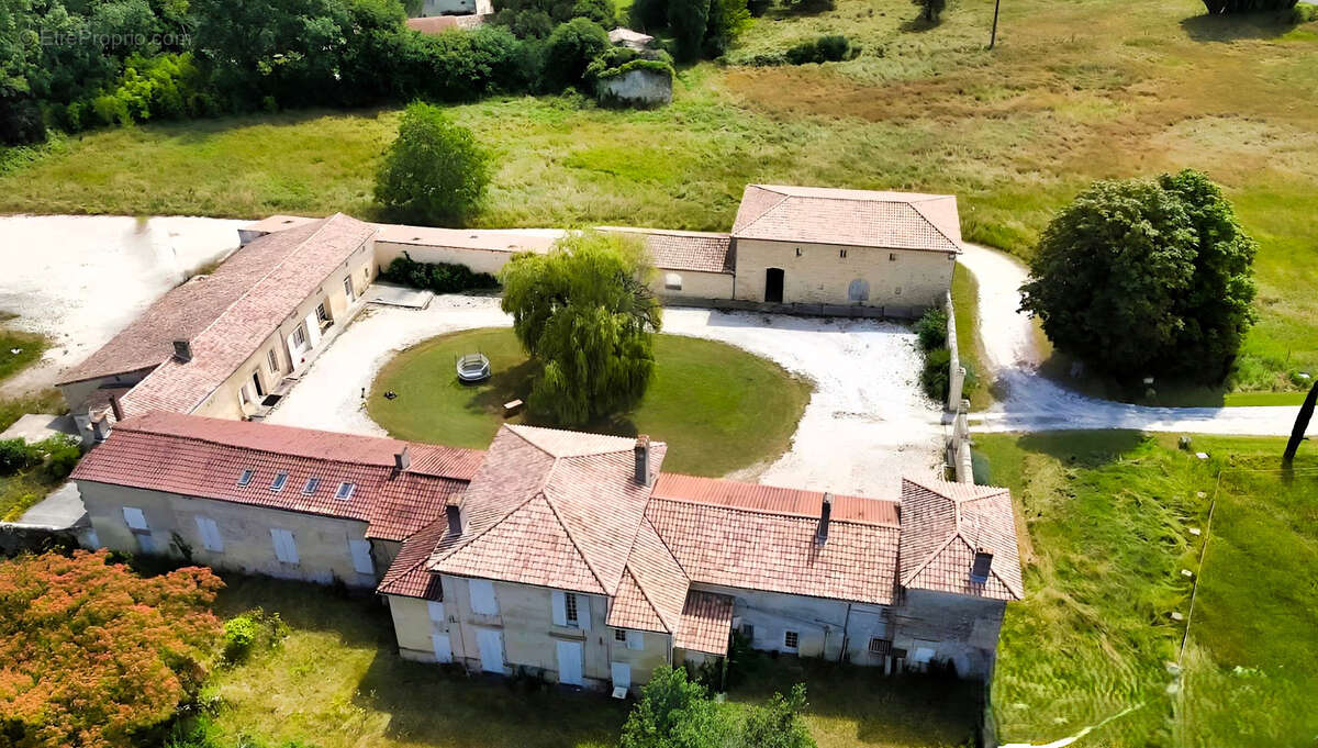 Maison à SAINT-LAURENT-D&#039;ARCE