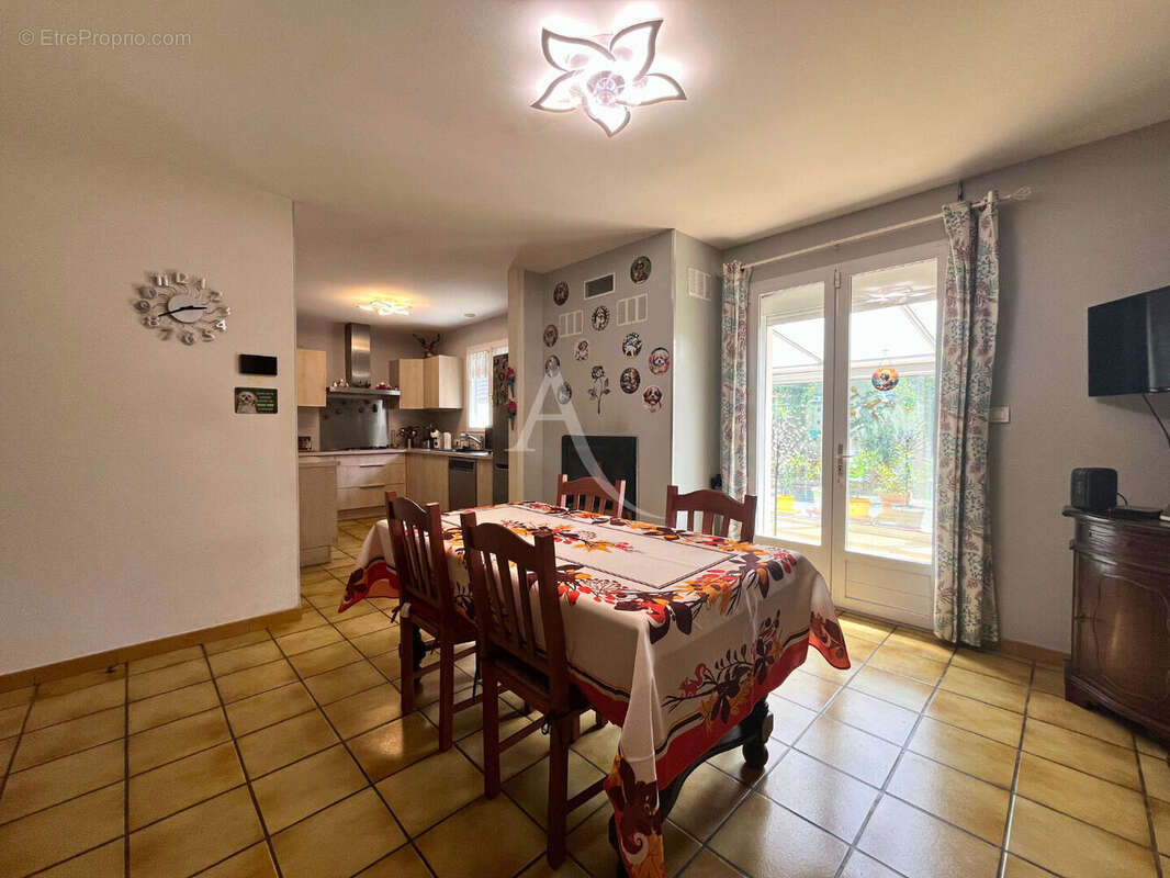 Maison à LA CHAPELLE-HERMIER