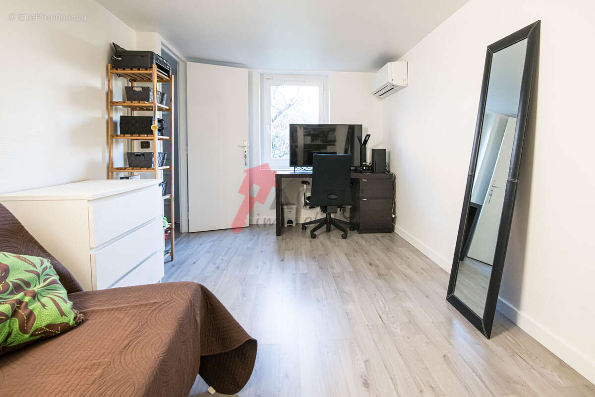 Maison à COURCOURONNES