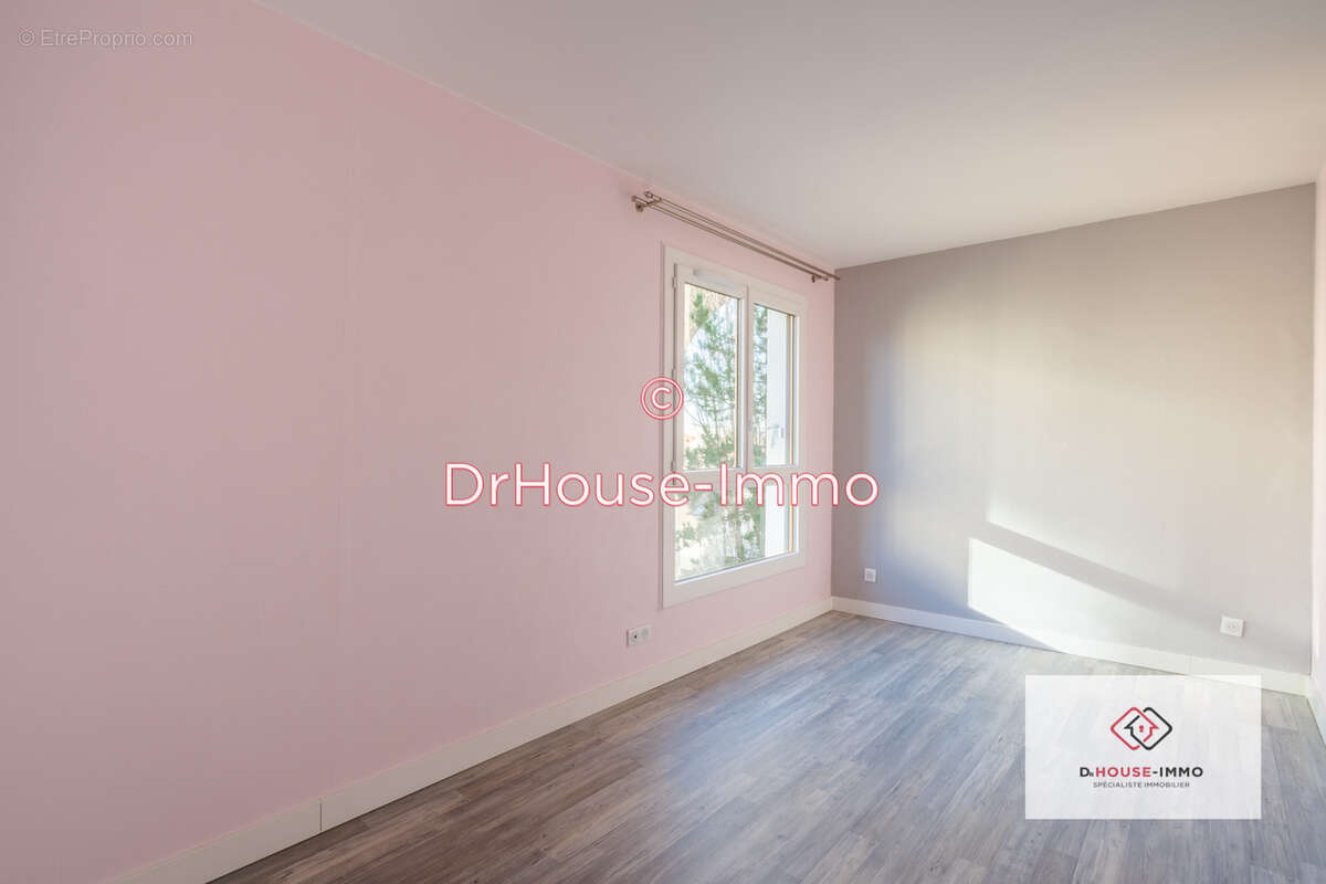 Appartement à NOGENT-SUR-MARNE