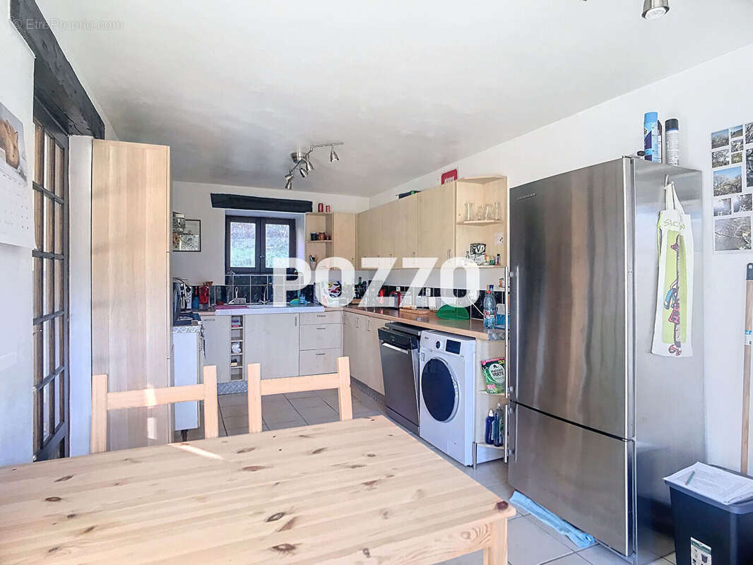 Maison à PERRIERS-EN-BEAUFICEL