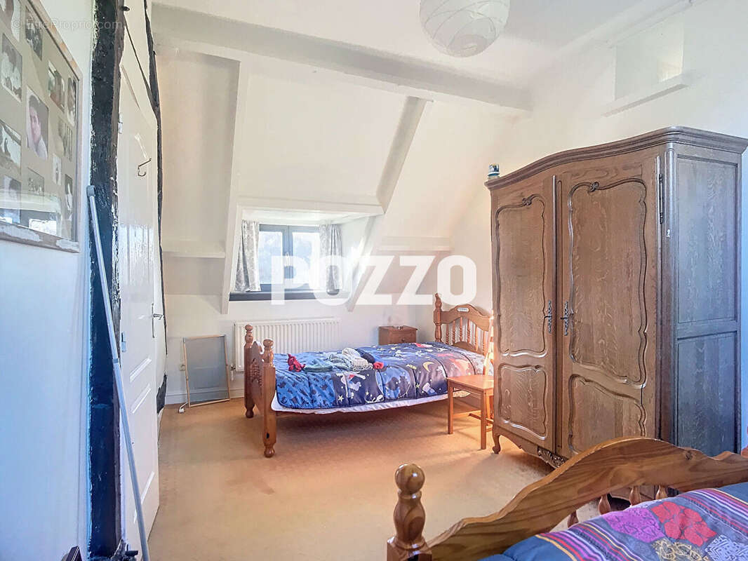 Maison à PERRIERS-EN-BEAUFICEL