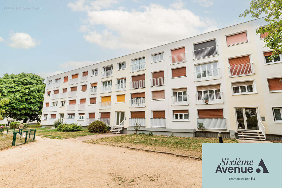 Appartement à CHILLY-MAZARIN