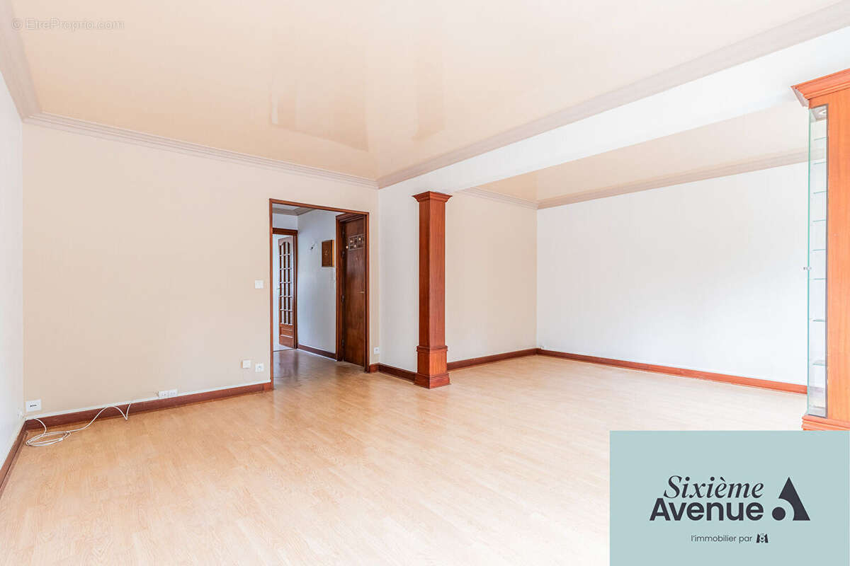 Appartement à CHILLY-MAZARIN