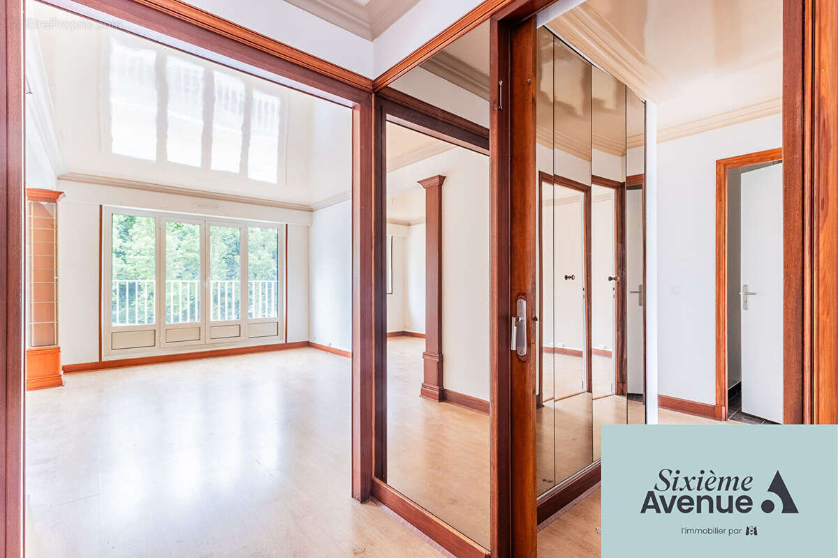 Appartement à CHILLY-MAZARIN