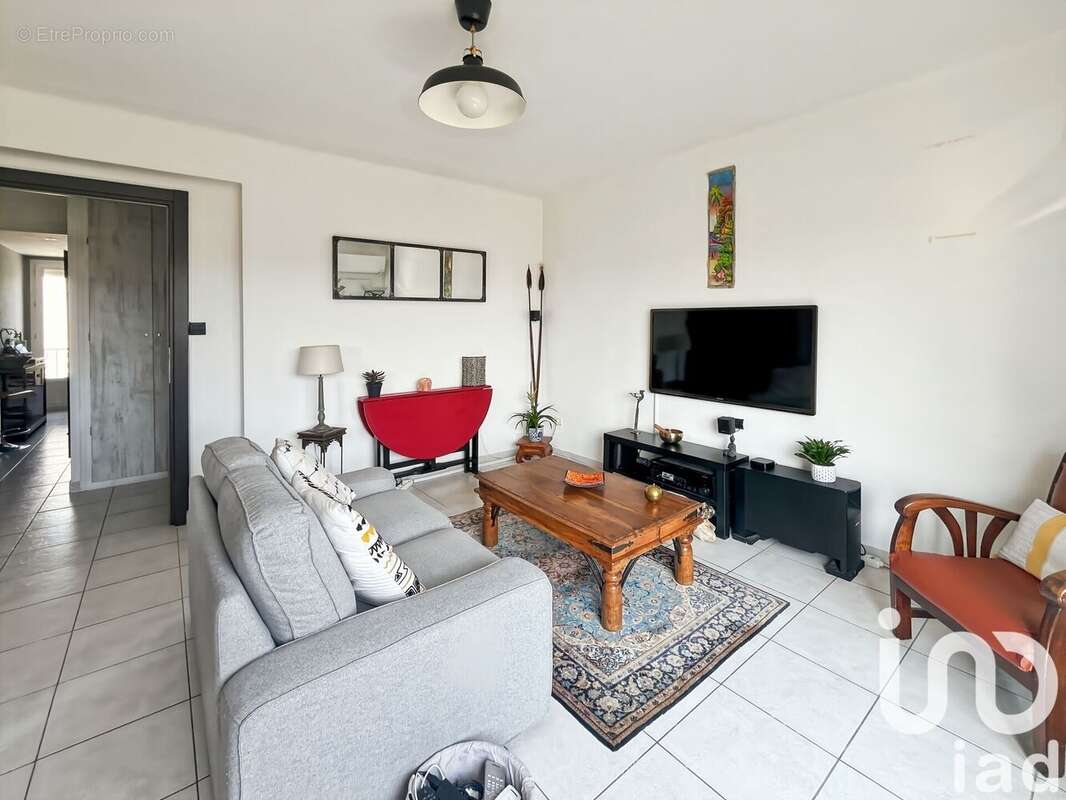 Photo 2 - Appartement à MAUGUIO