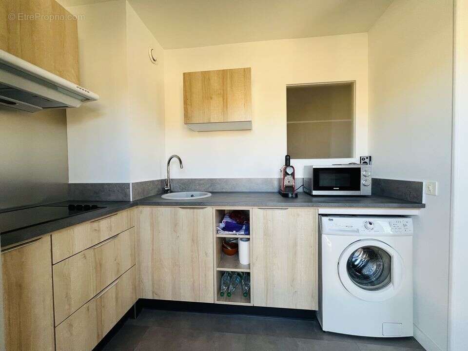 Appartement à MARSEILLE-4E