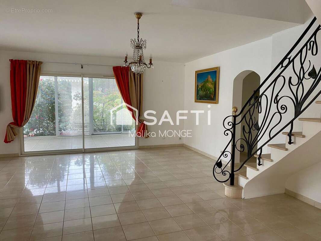 Photo 2 - Maison à LANTON