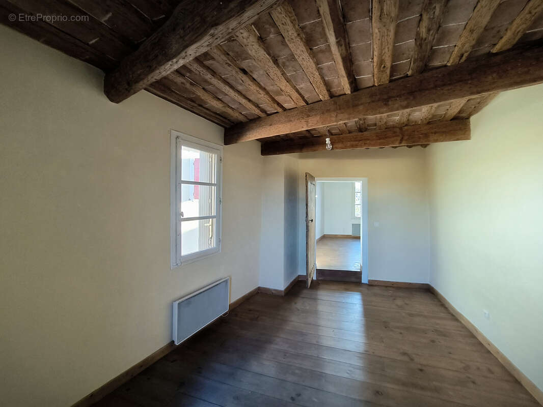 Maison à SAINT-QUENTIN-LA-POTERIE