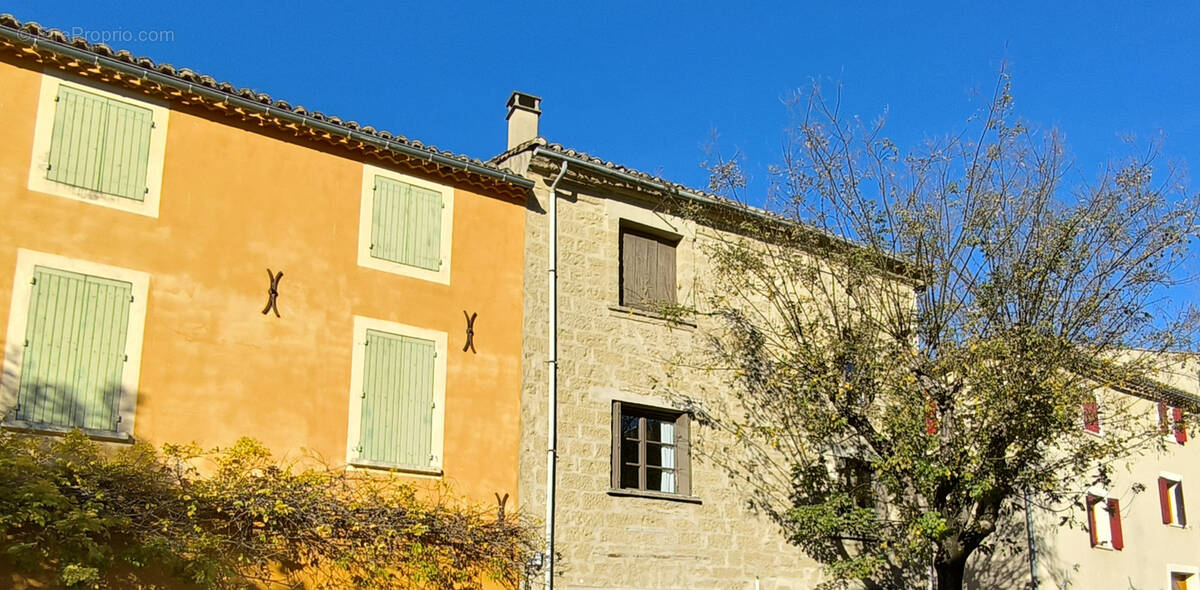 Maison à SAINT-QUENTIN-LA-POTERIE