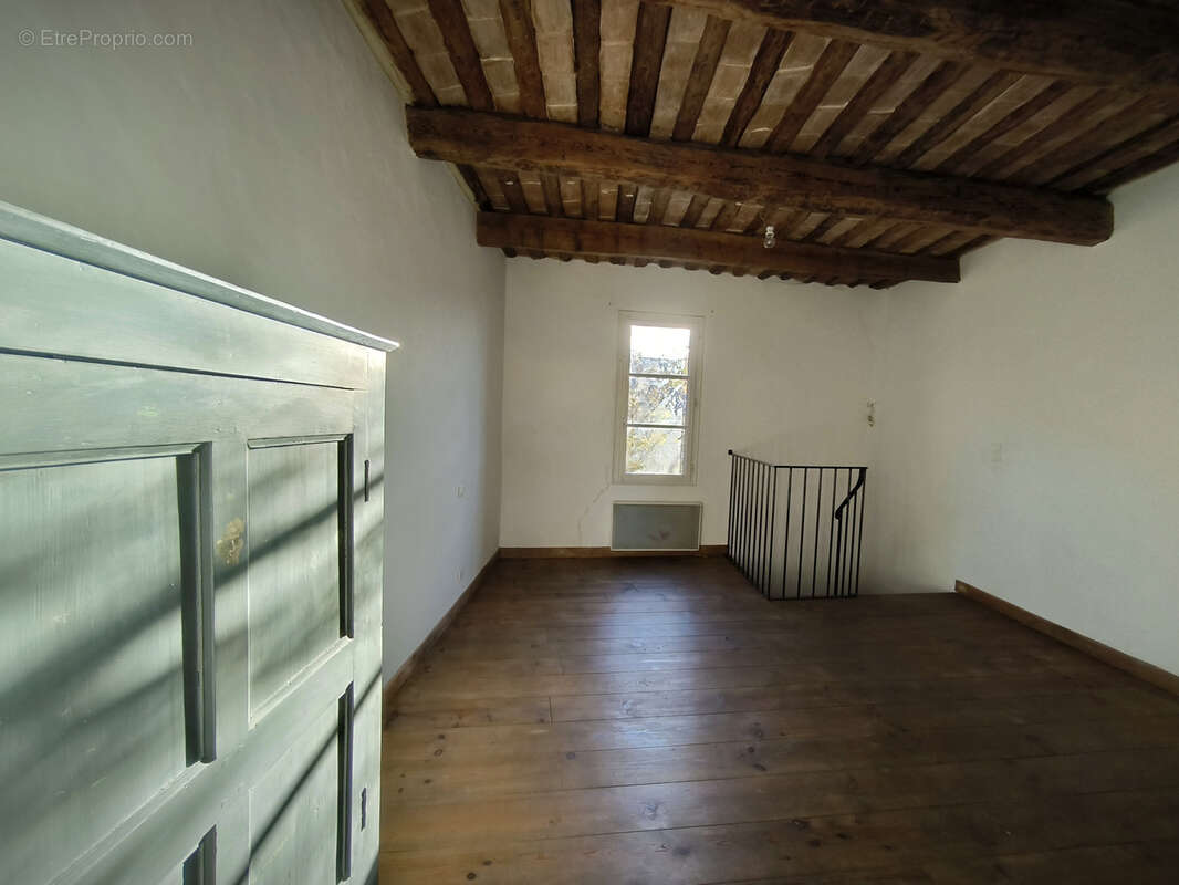 Maison à SAINT-QUENTIN-LA-POTERIE