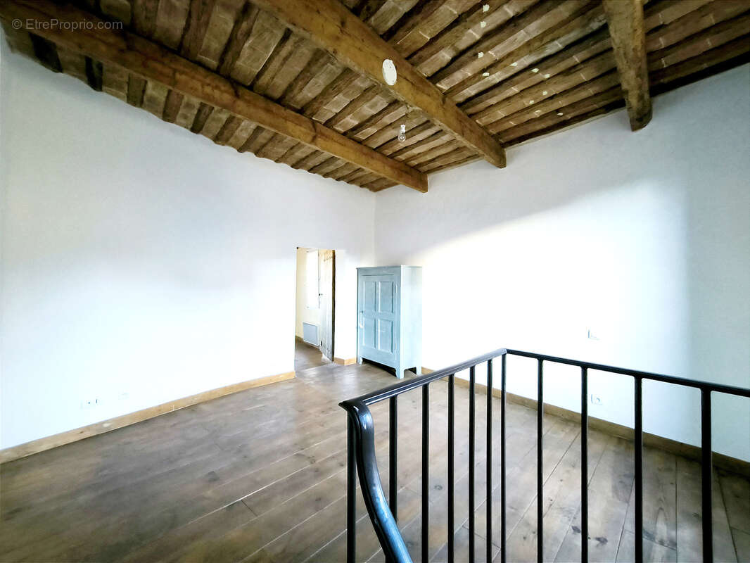 Maison à SAINT-QUENTIN-LA-POTERIE